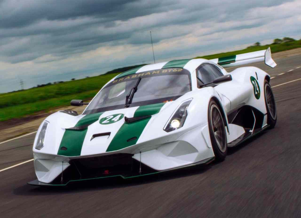 NEW Brabham BT62 Lovely V8 Sound! 700hp, 972kg track-only toy at