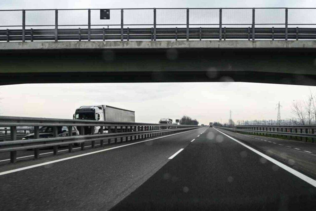 Incidenti Auto, Le Strade Più Pericolose D'Italia: Il Report Dell'ACI