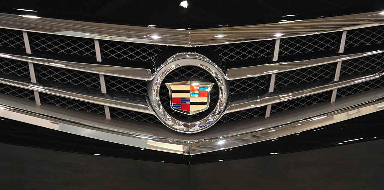 Cadillac con Pharrell Williams, le prime Blackwing all'asta per beneficenza