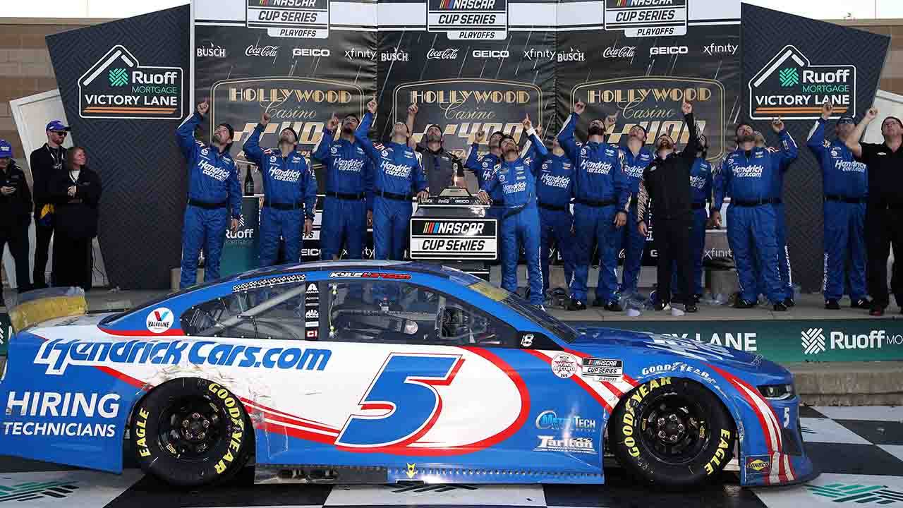 Nascar Kansas Larson