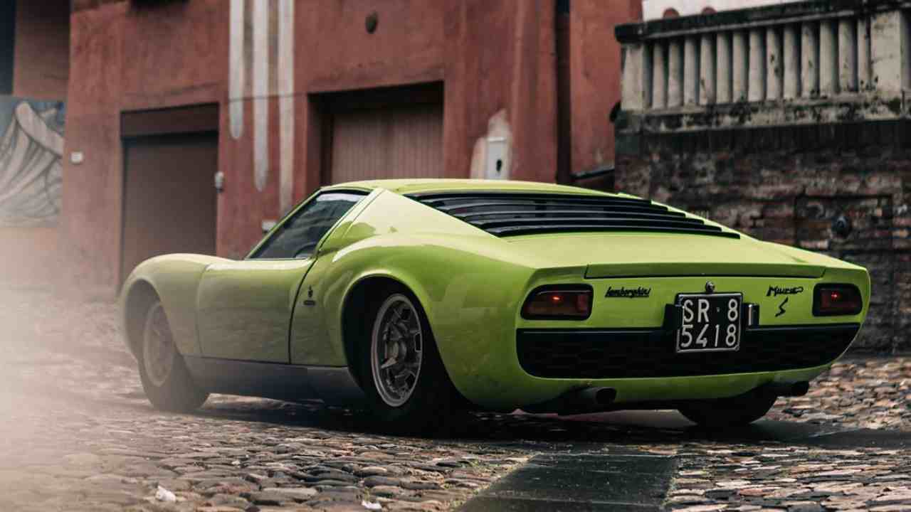 Lamborghini Miura