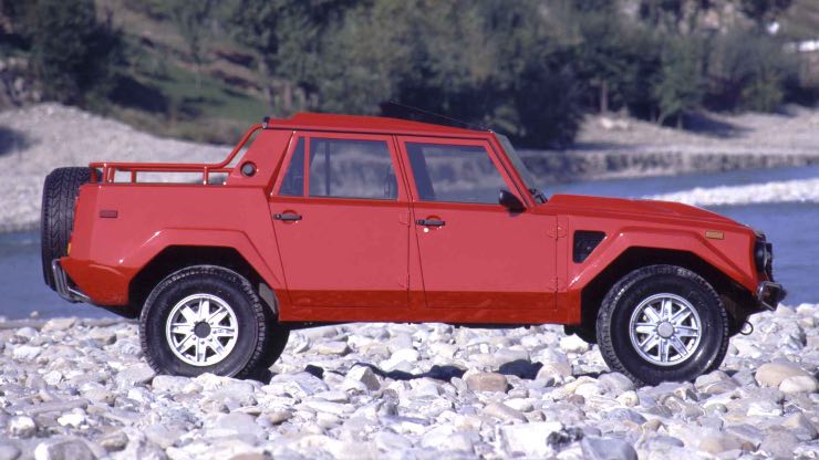 Lamborghini LM 002 