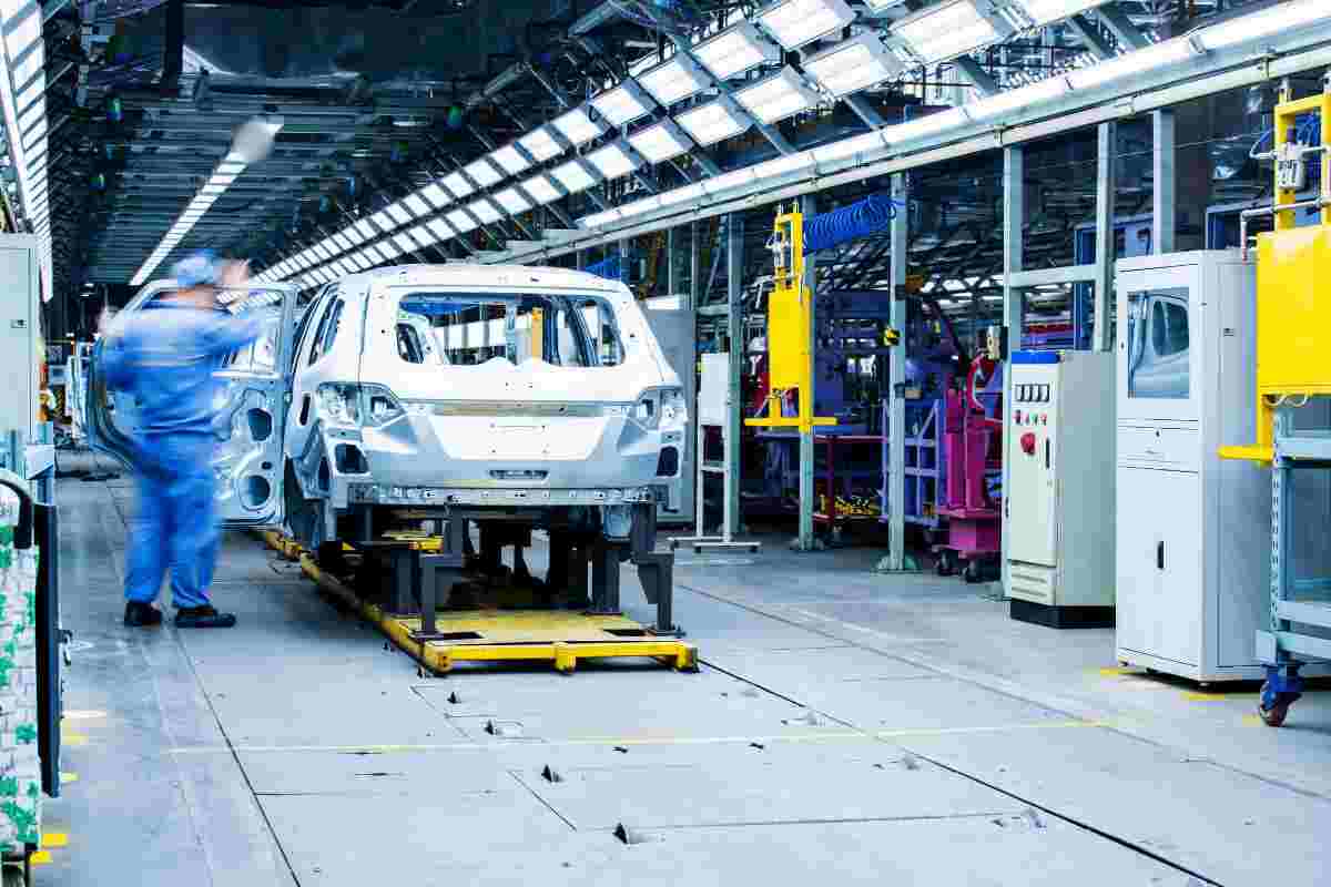 Fabbrica auto Fiat abbandonata a rischio demolizione