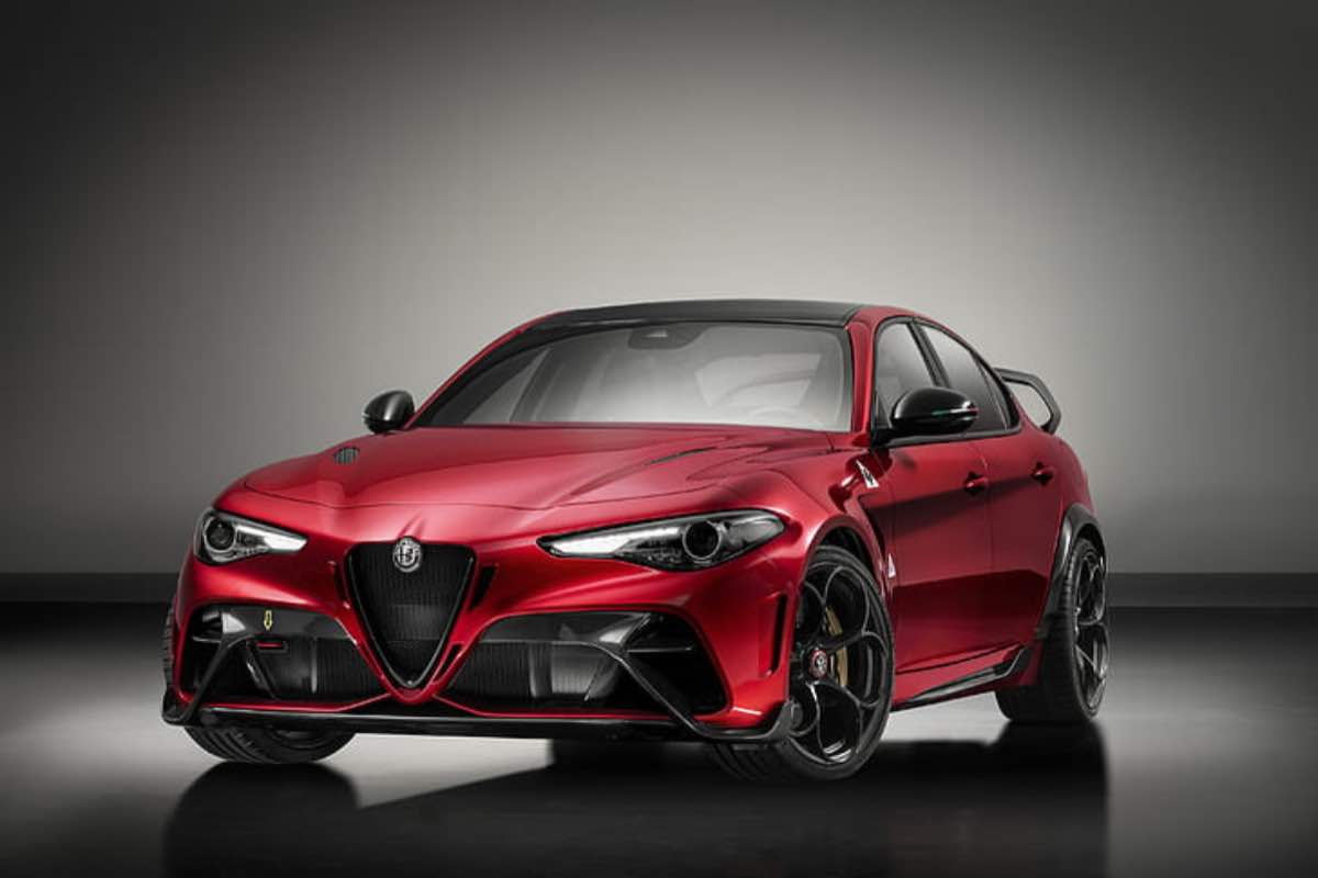 Auto Alfa Romeo pulizia