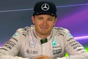 Rosberg punzecchia Hulkenberg