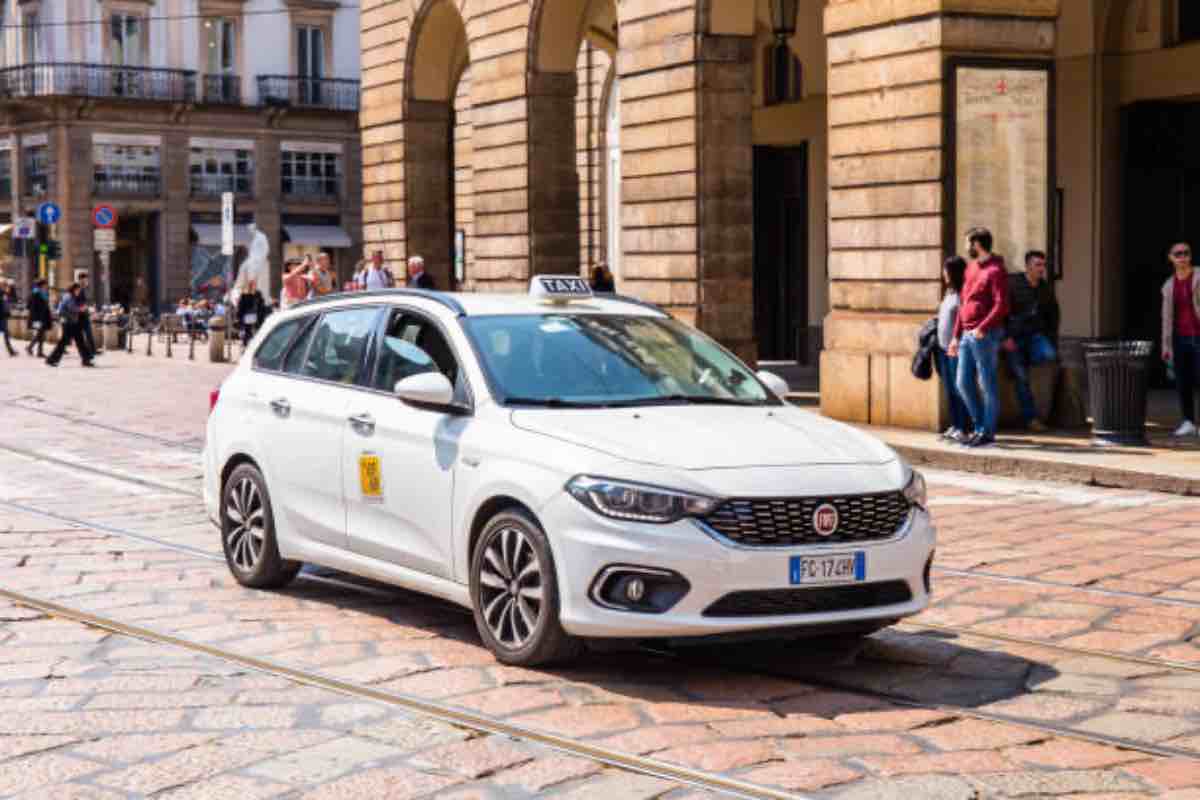 Taxi guadagno auto