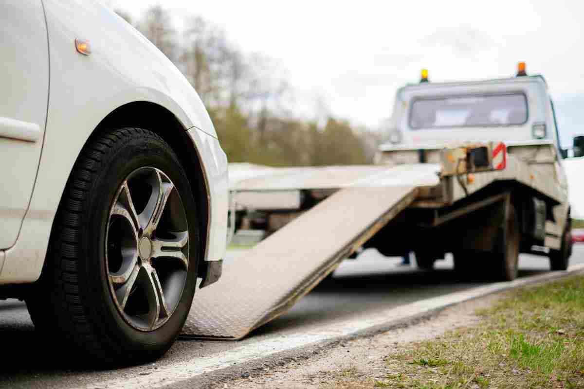 Carro attrezzi recupero coatto