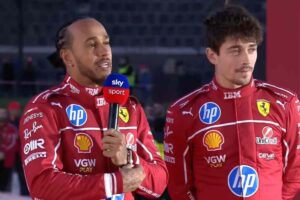 Hamilton e Leclerc da brividi: che messaggio ai tifosi della Ferrari